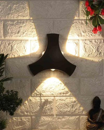 Outdoor Wall Light