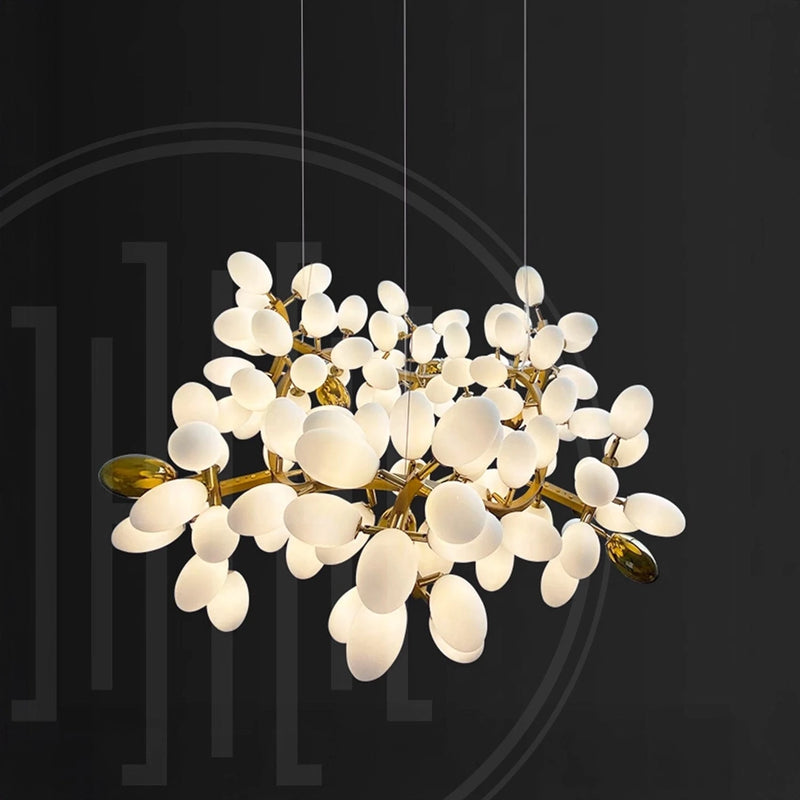 Uvae Albae Round Chandelier