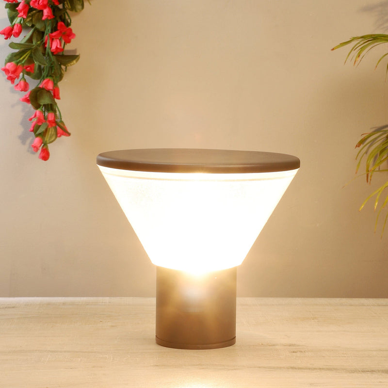 Conical Gate Light