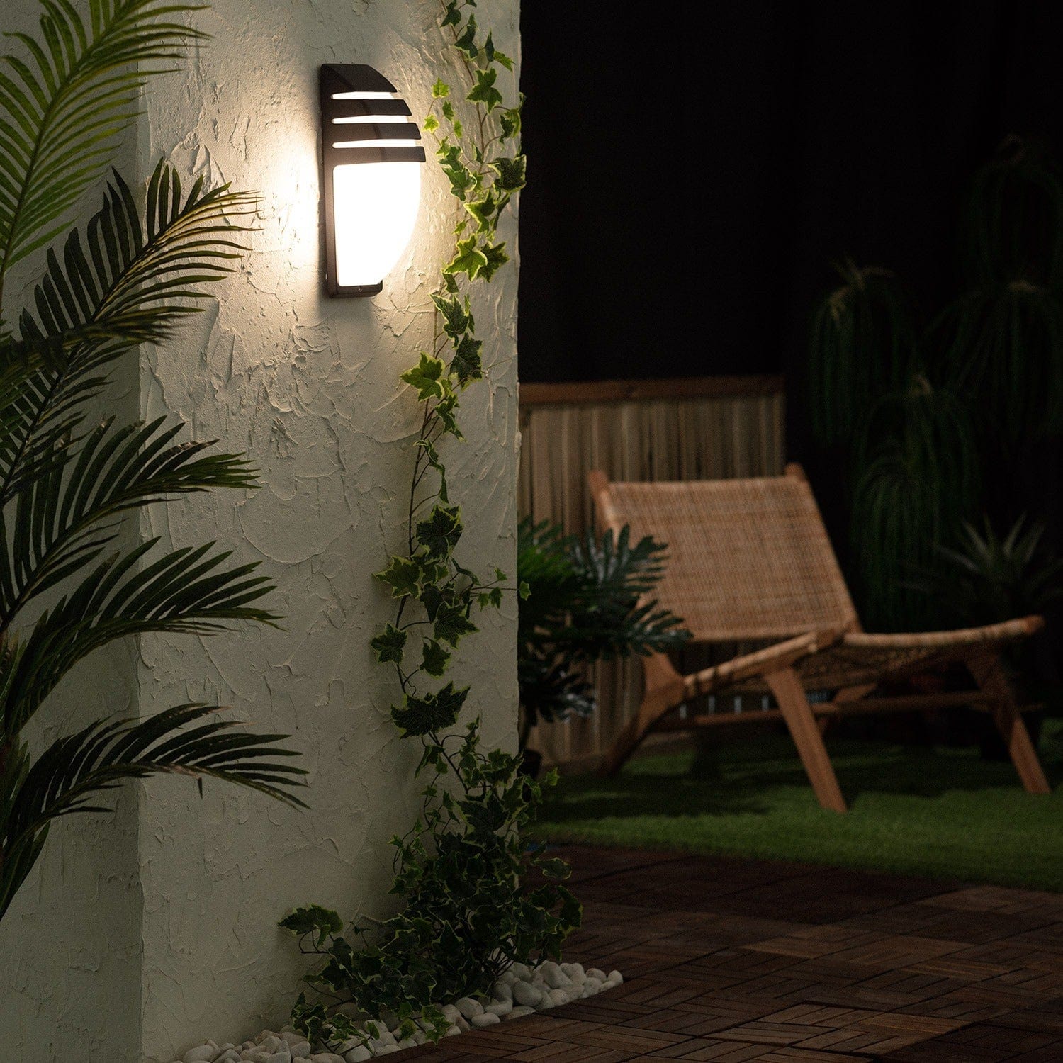 HC 1033 Titus Grid Aluminium Wall Lamp Harold Premium Lights Harold